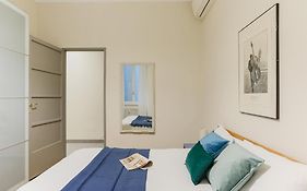 The Best Rent - Bright One Bedroom Apartment With Balcony In Moscova