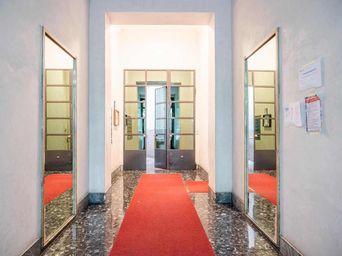 The Best Rent - Bright One Bedroom Apartment With Balcony In Moscova Milano Esterno foto